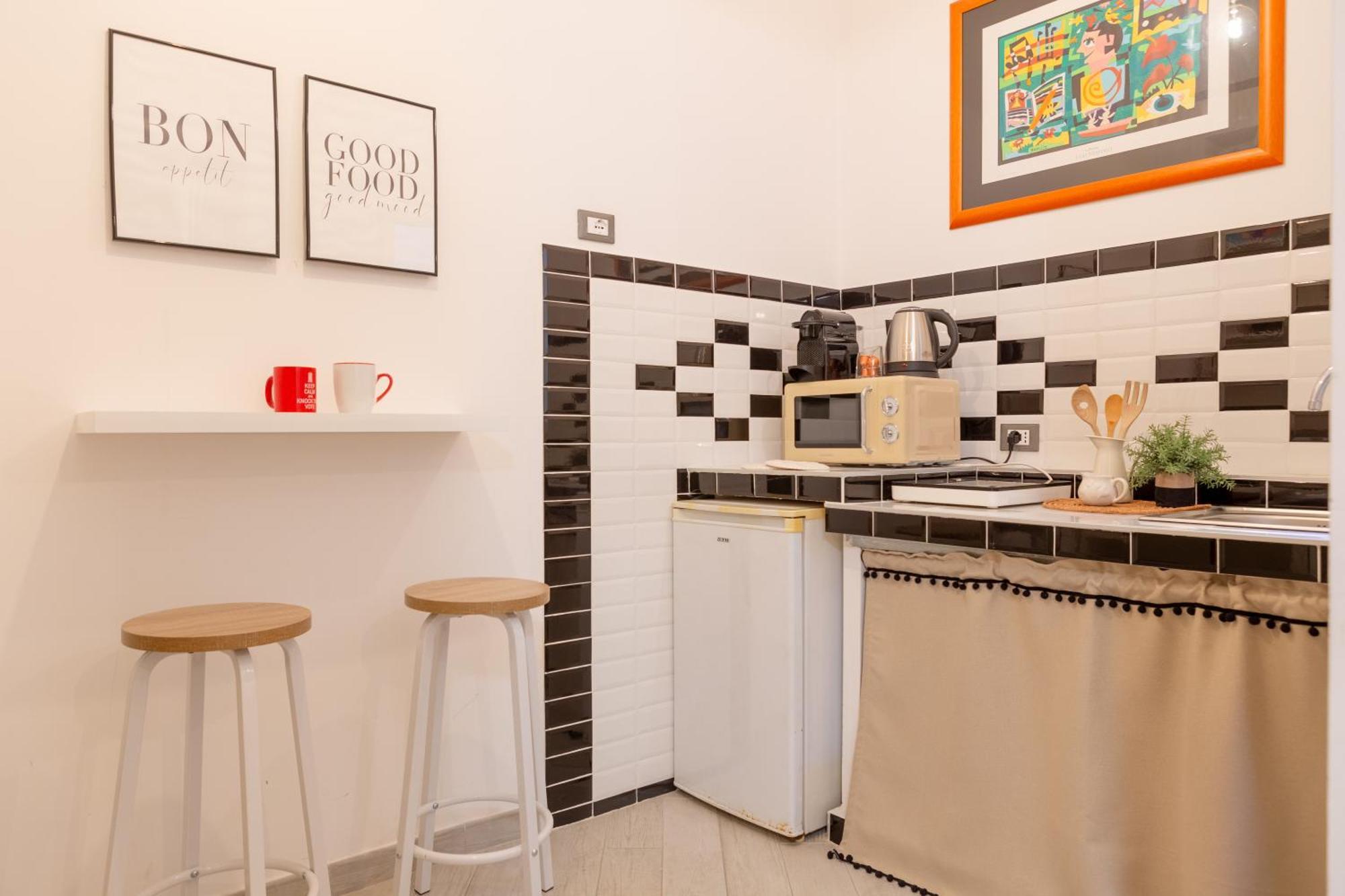 Stanza Comoda E Silenziosa Con Bagno Privato E Area Lavoro E Relax Rome Exterior photo