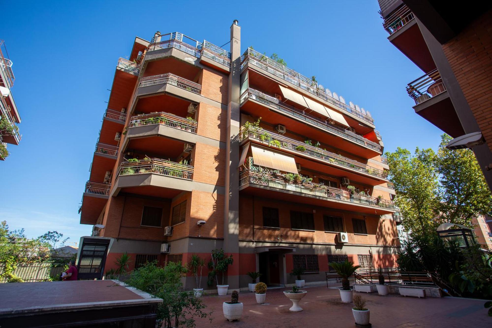 Stanza Comoda E Silenziosa Con Bagno Privato E Area Lavoro E Relax Rome Exterior photo